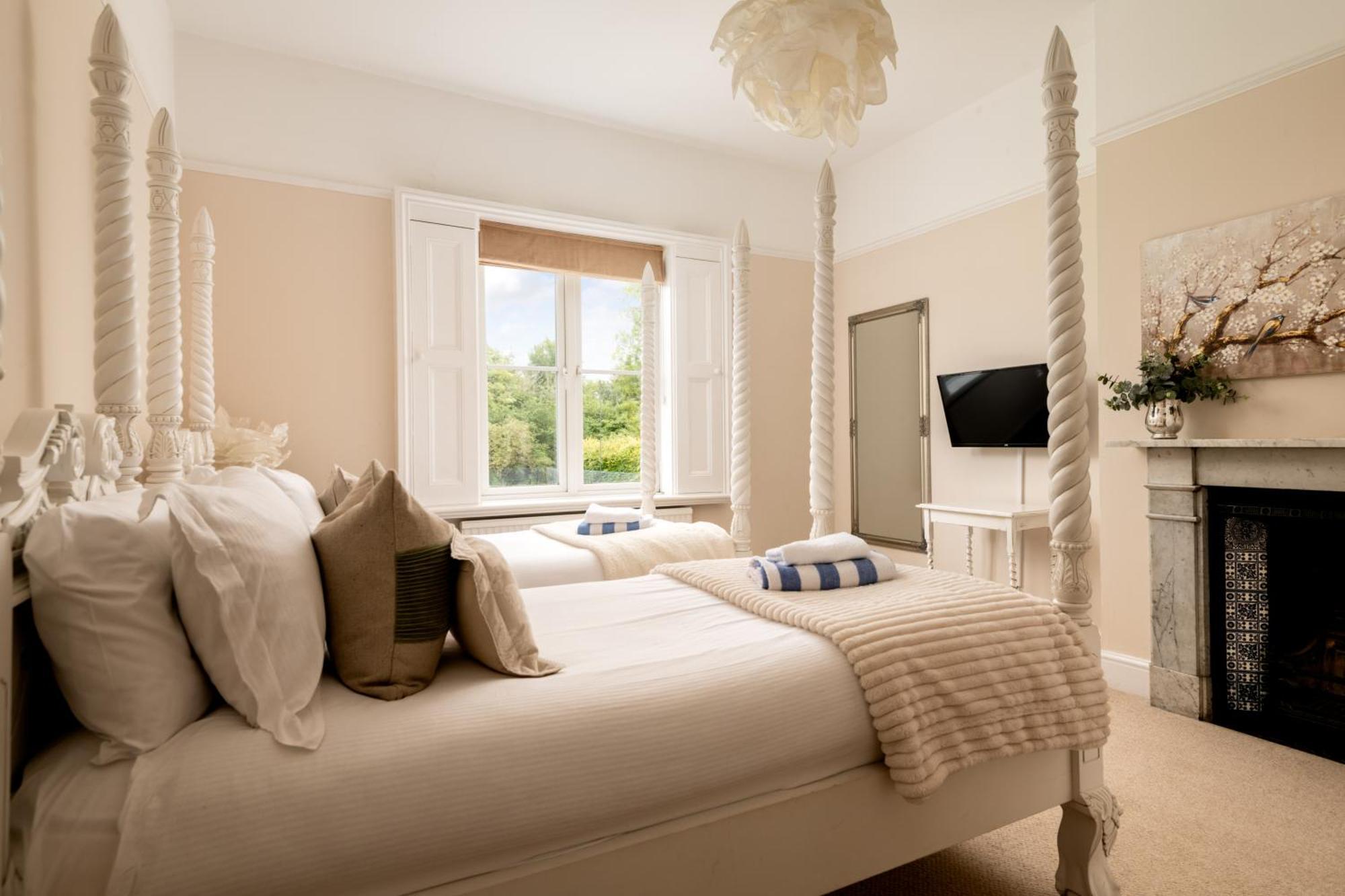 Downwood Vineyard Manor In Idyllic Countryside Villa Blandford Forum Exterior photo